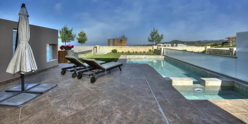 Sunny Villa Hanioti